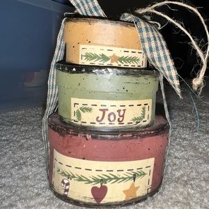 Christmas ornament; stack of presents